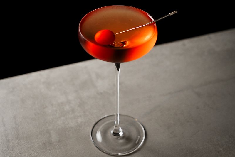 Bar Us-cocktail_W50BB24-LIP